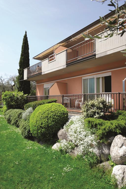 Residence La Madonnina Limone sul Garda Bagian luar foto